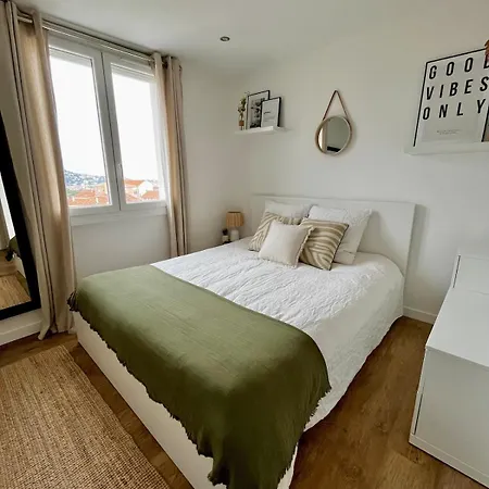Apartment T3 Sea View Walking Distance Of Palais, Ac , Parking, Terrace *